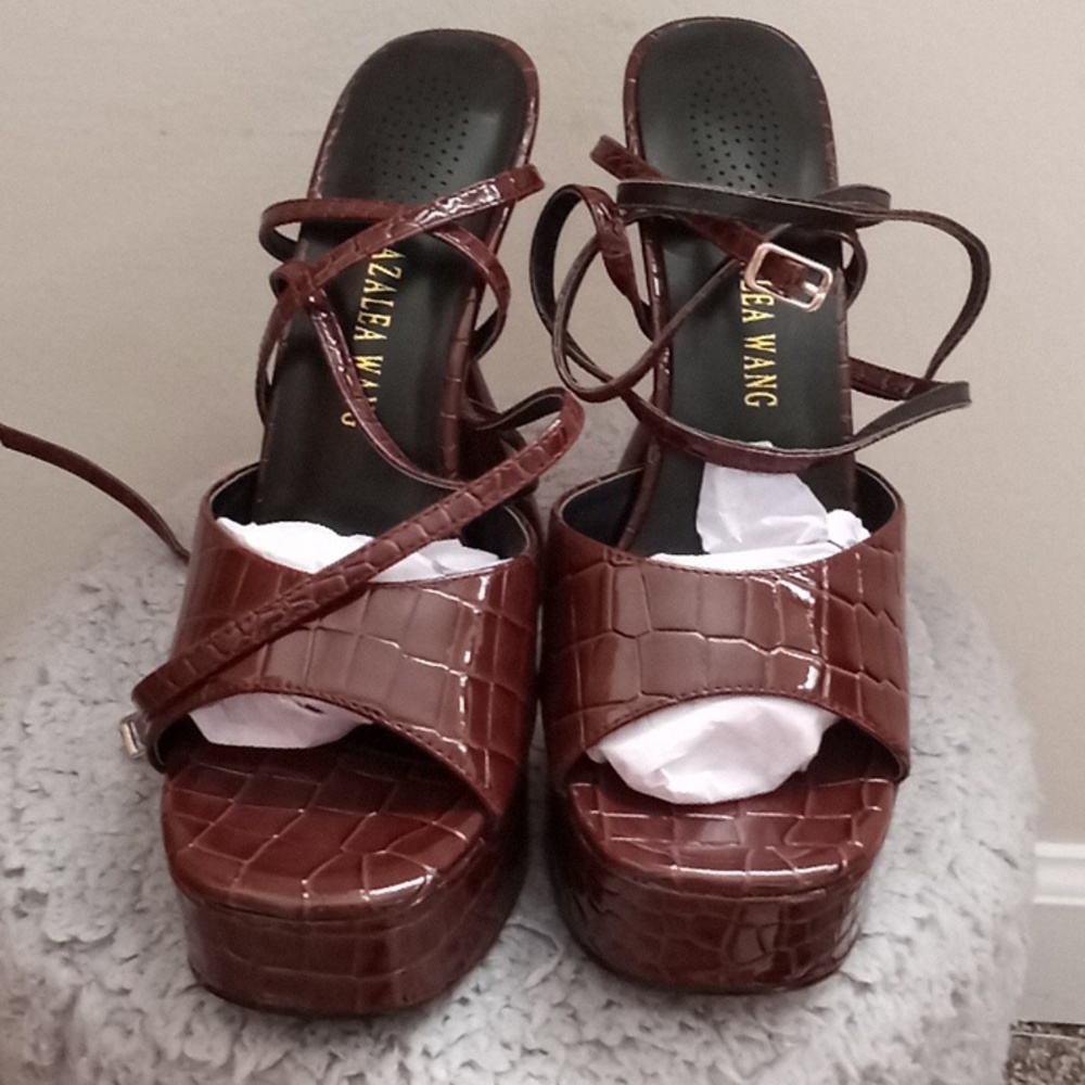 Azalea Wang Keeping Brown Croc "Wake The Neighbors" Chunky Sandal